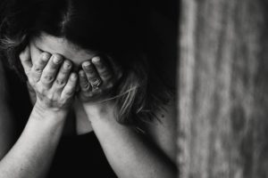 Victimele violenței domestice, protejate prin legea 217 pe 2003, dar puse în pericol de nou Cod de Procedură Penală